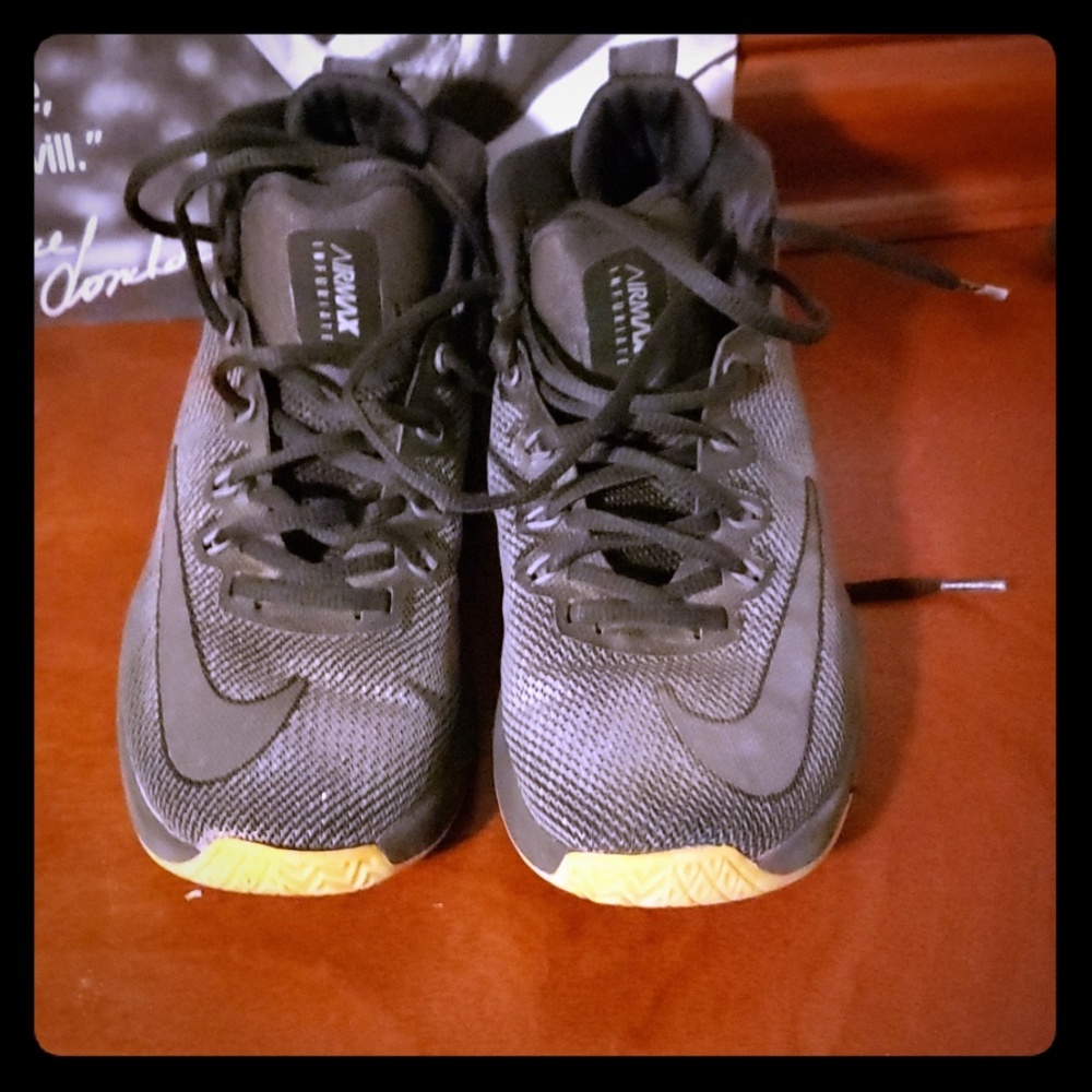 Nike shoes